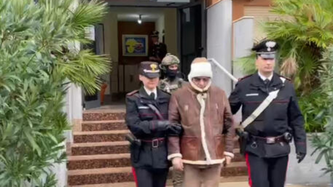 Il boss mafioso Matteo Messina Denaro in un fermo immagine dopo l'arresto dai carabinieri del Ros, dopo 30 anni di latitanza, Palermo, 16 gennaio 2023. ANSA/US CARABINIERI +++ NO SALES, EDITORIAL USE ONLY +++ NPK +++